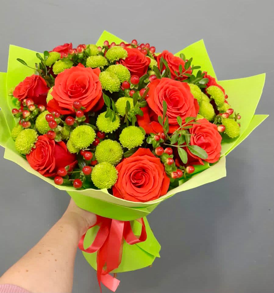 Букет цветов из: Хризантемы и Розы в Большегривском