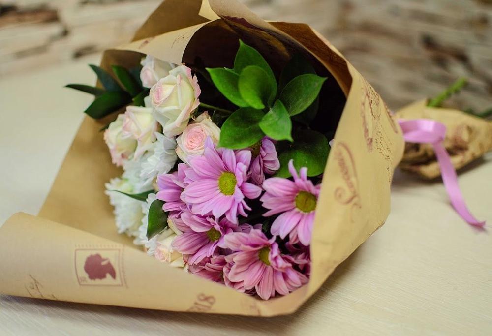 Букет цветов из: Розы и Хризантемы в Большегривском