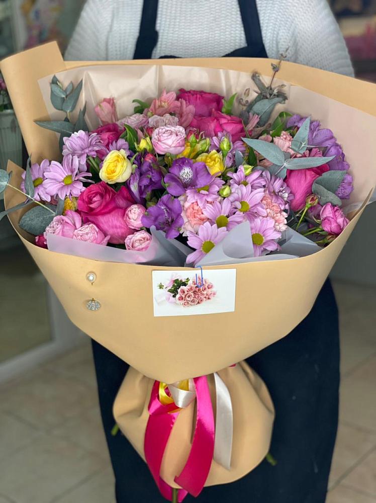 Букет цветов из: Хризантемы, Гвоздики и Альстромерии в Большегривском