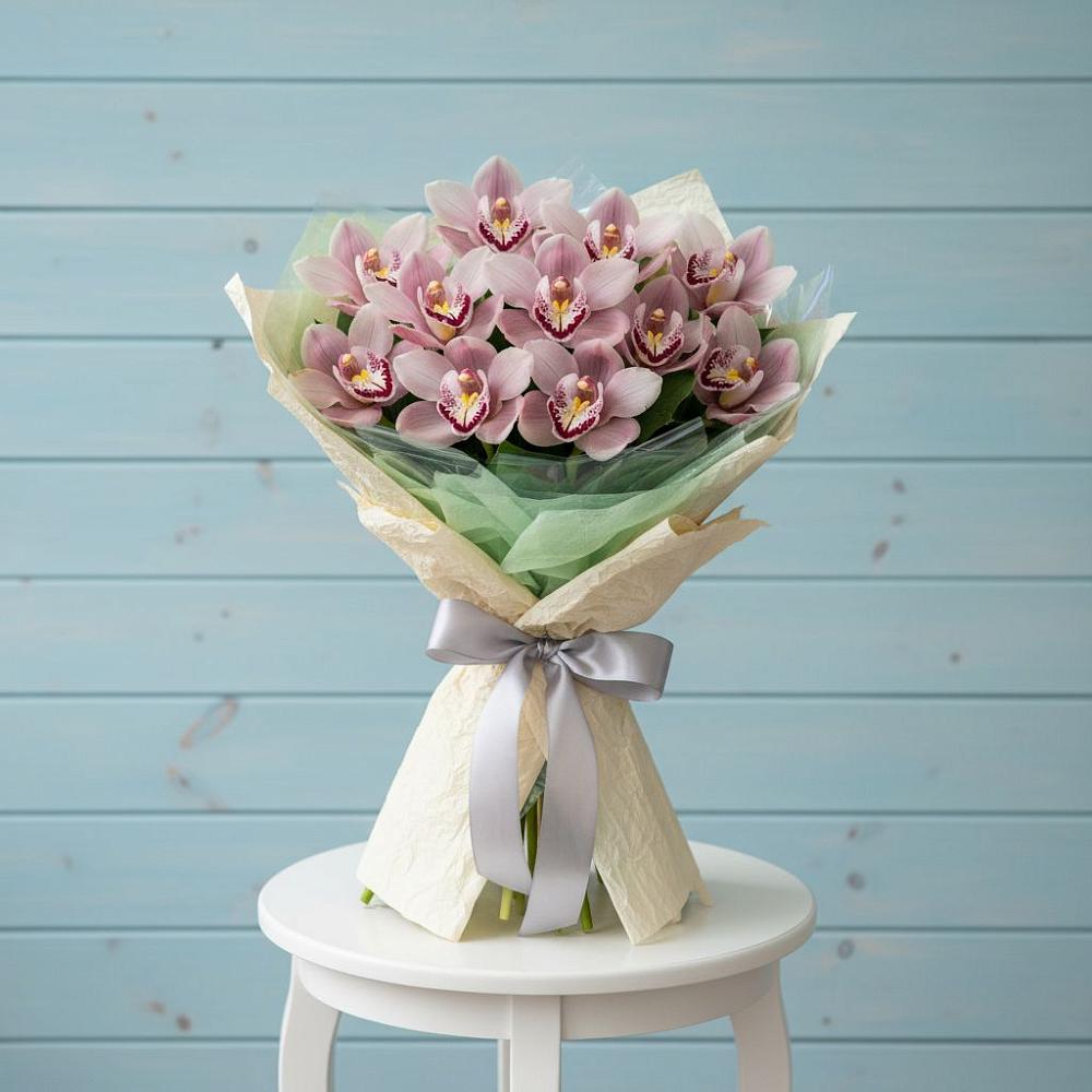 Букет цветов из: Орхидеи и Розы в Большегривском