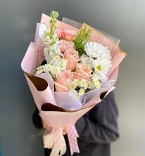 Букет цветов из:  Хризантемы и Розы в Большегривском