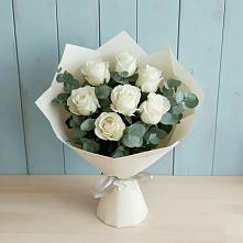 Букет Белые розы в Эвкалипте в Большегривском